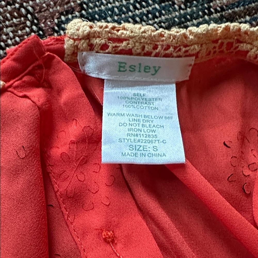 Sz S Esley Coral Blouse with Cotton Lace Orange Trim Button Back 00’s Y2K - Picture 3 of 7